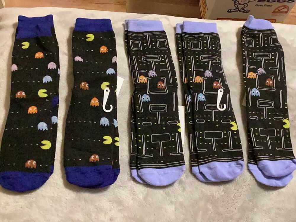 PAC-MAN socks !!!!!